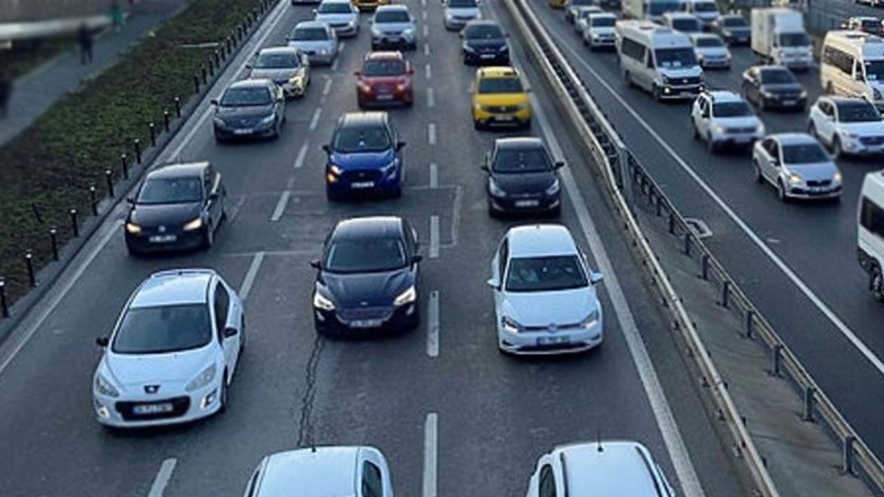 Saatler kaldı, indirim geliyor: Araç sahibi binlerce vatandaş etkilenecek!