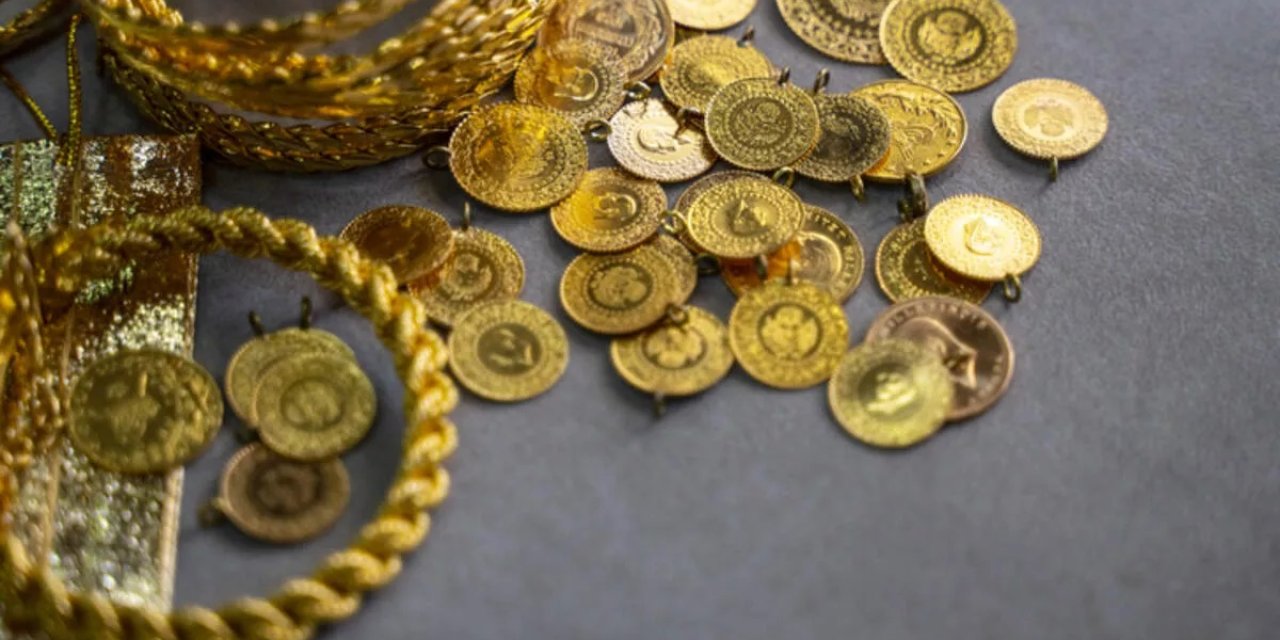 Altın kayışı kopardı! Uzmanı ağzından kaçırdı “ 1500 TL” Artık tutmak imkansız! 25 Nisan Gram ve Ons’ta son durum!