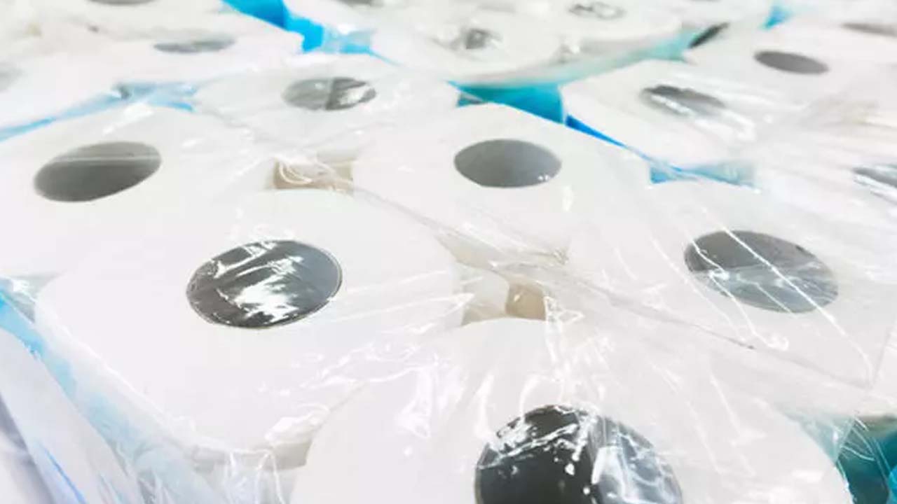 50 TL’ye 24’lü paket  tuvalet kağıdı satılıyor: Almak isteyenler, sadece 1 tane almaya izin var!