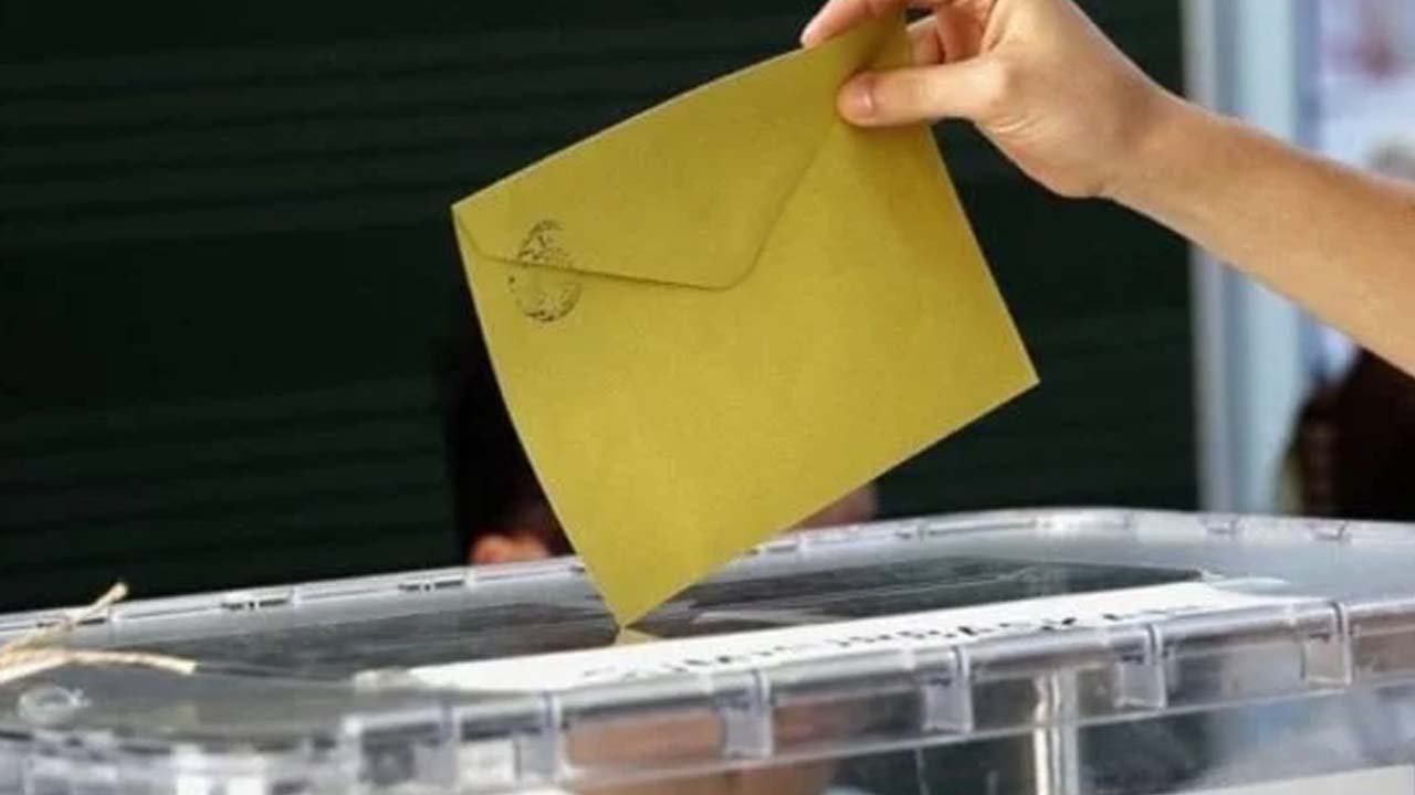 Üniversite öğrencilerinin oy kullanabilmesi için flaş paylaşım: Kemal Kılıçdaroğlu duyurdu! Otobüs biletleri...