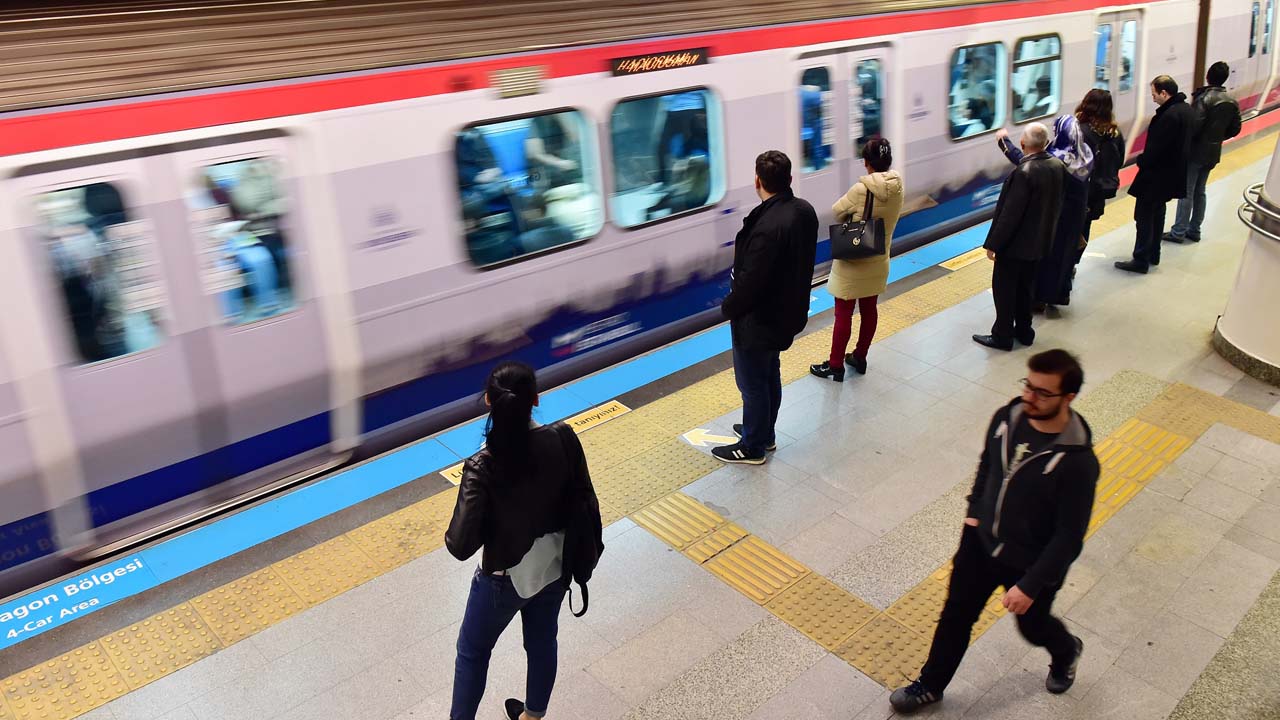 Bu istasyonlarda durmayacak: Metroya binenler! Valilik kararı İstanbullulara duyuruldu!