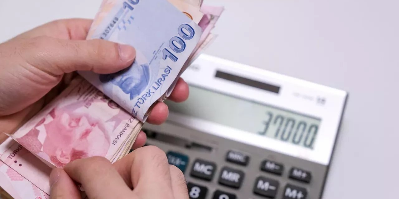 Asgari ücret için çift haneli rakamlar netleşmeye başladı! 3 ihtimalin içine refah payı da eklendi! 11 bin 484 TL…