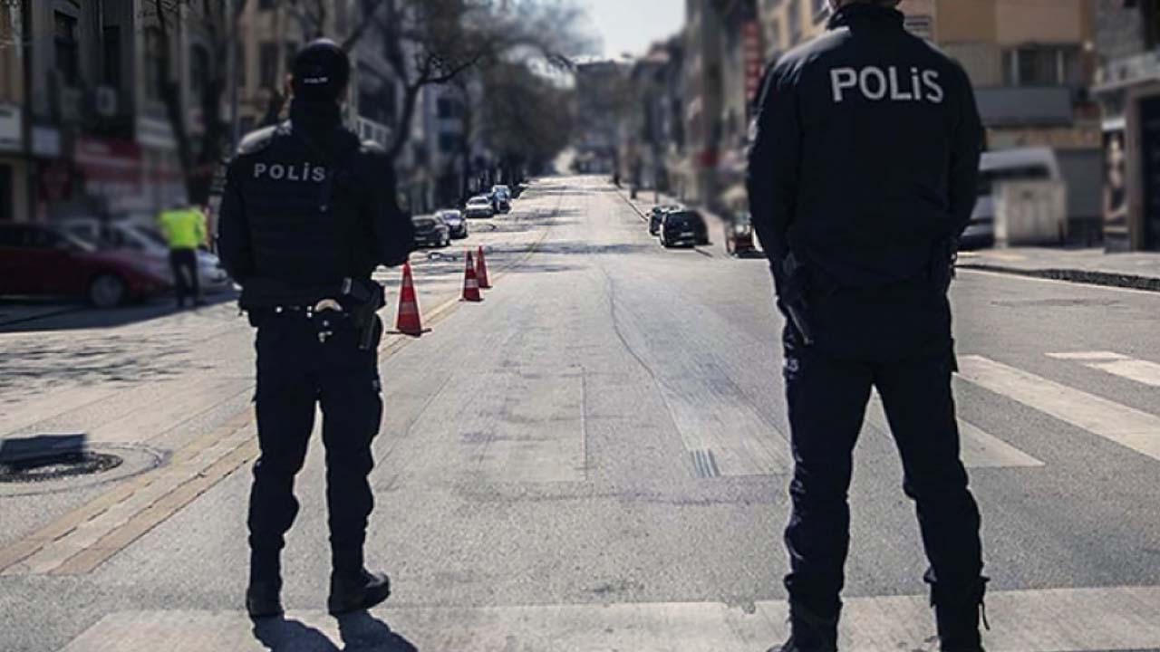 Sokağa çıkma yasağı açıklaması yapıldı:  Saat 09.30 itibarı ile…