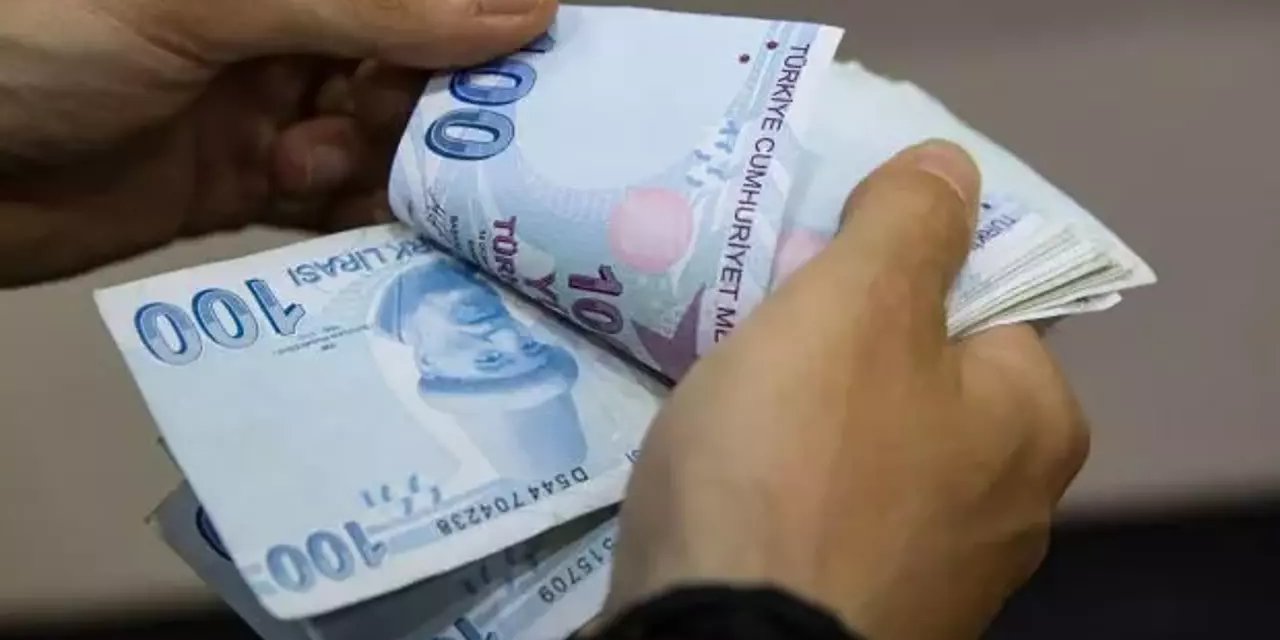 Zam Masası bugün kuruluyor! Saat 14:30'da belli olacak: İşçi 15 BİN TL istiyor, İşveren 12 Bin TL diyor...