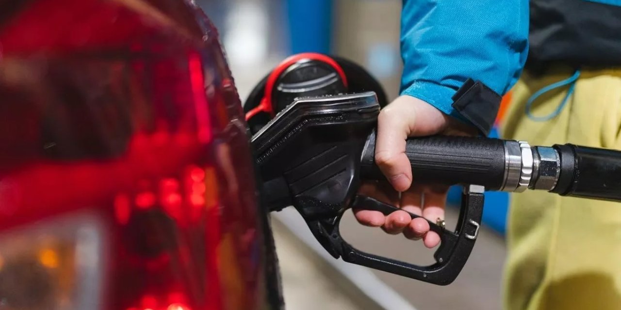 Akaryakıtta indirim rüyası bitti mi? Motorin ve benzine zam bekleniyor! 6 Mayıs 2023 akaryakıt fiyatları!