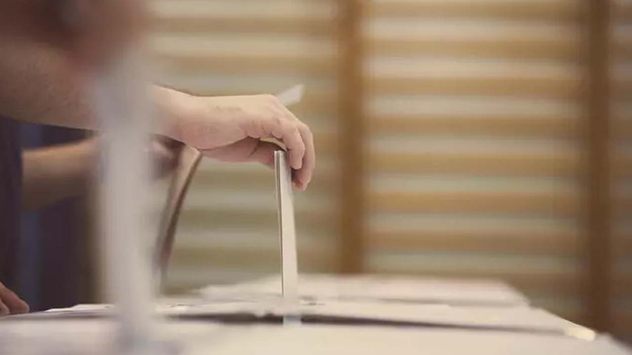 Evine seçmen kağıdı gelmeyenler dikkat: Oy vermeye gitmeden önce bunu yapın!