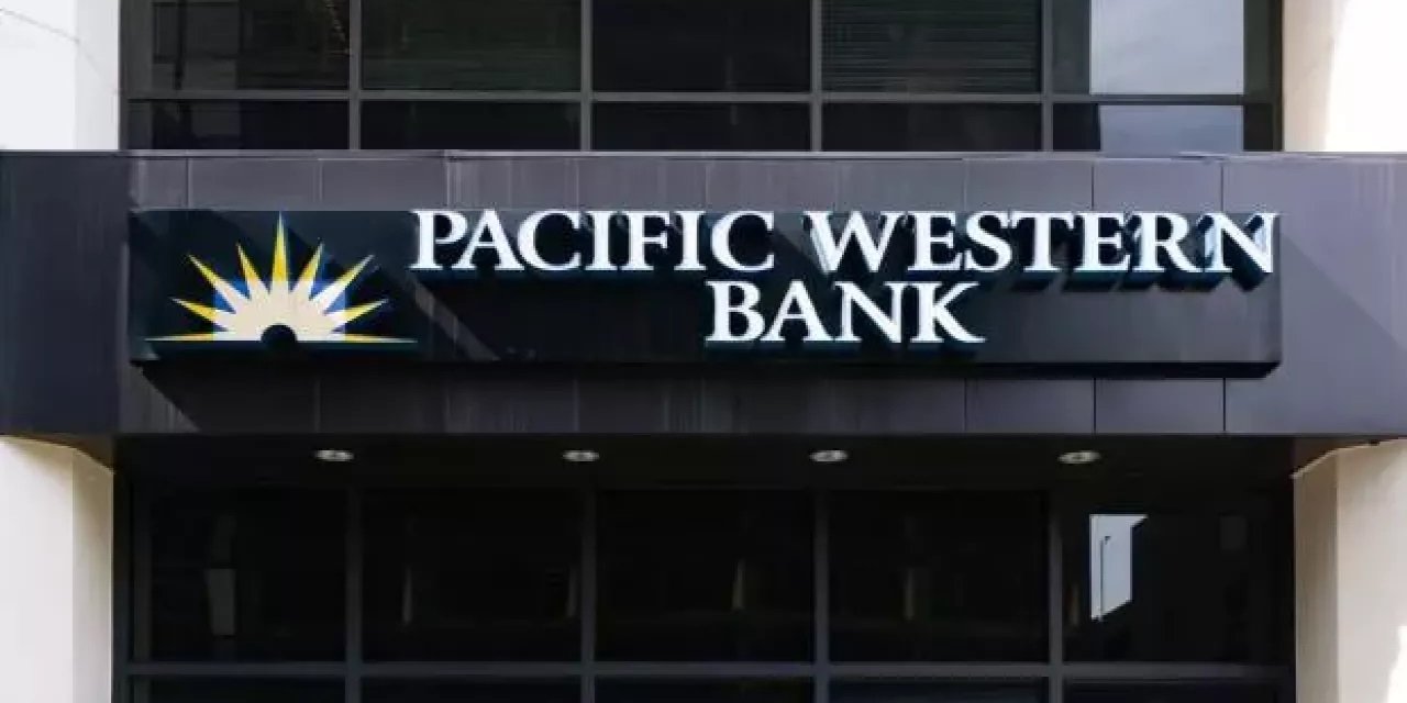 ABD’de PacWest Bank’ın hisseleri %50 düştü! Bankacılık krizi endişesinde, Bitcoin nasıl tepki verecek?