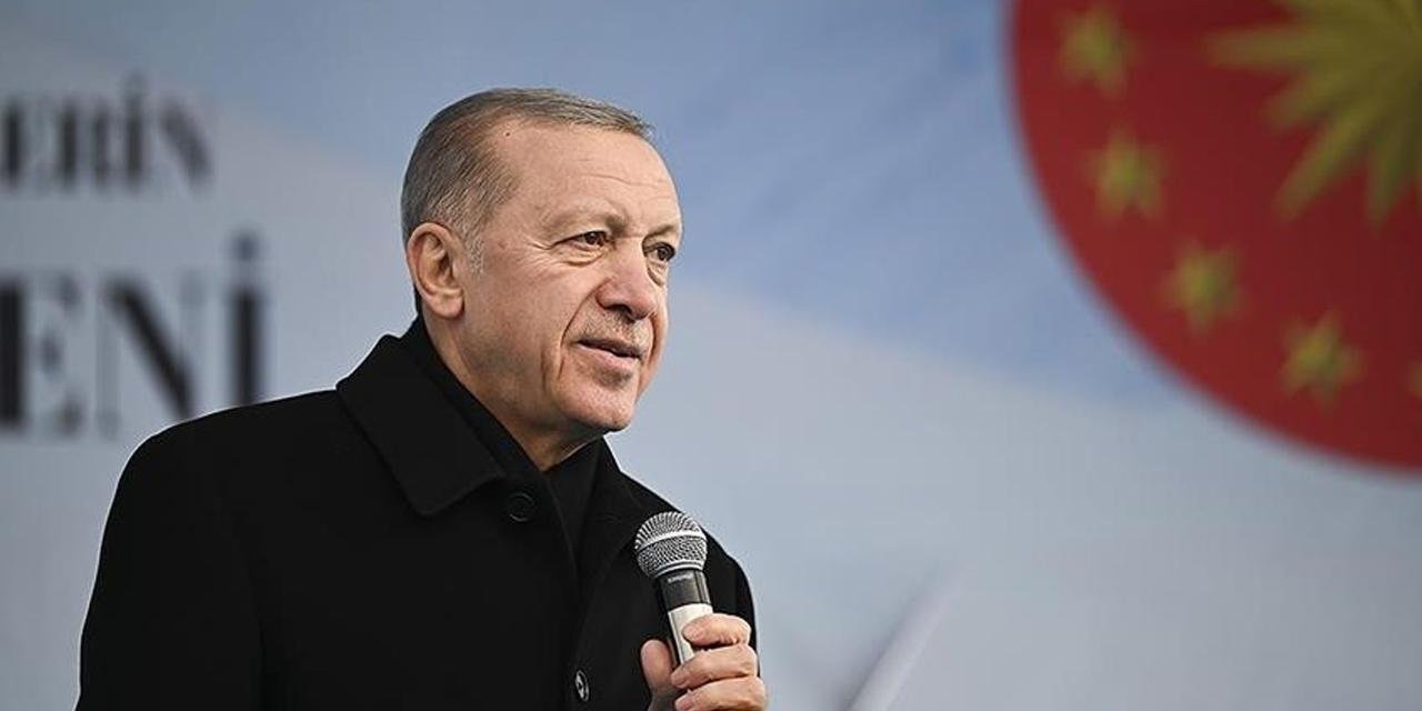 Cumhurbaşkanı Erdoğan, 700 bin kamu işçisi için zam tarihini açıkladı: Aylardır beklenen zam, o tarihte duyurulacak!