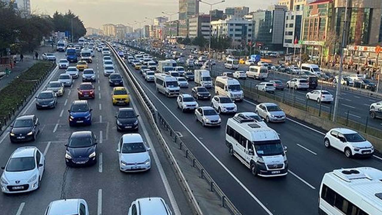 İstanbul’daki binlerce araç sürücüne ceza kesildi: Vatandaşlara duyuruldu!