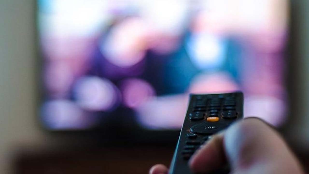 Televizyonda yaprak dökümü: O dizi için final kararı alındı!