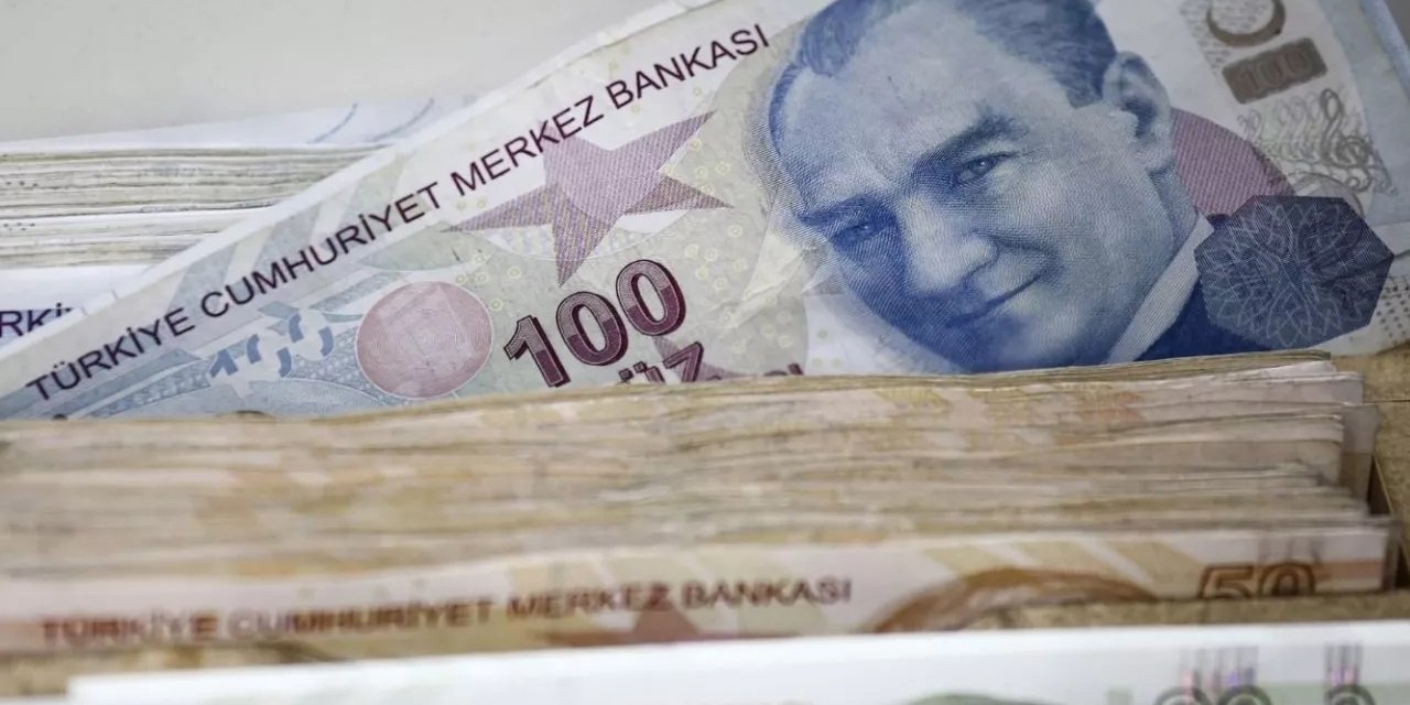 EYT bayram ikramiyesi ne zaman yatacak? Nisan’da emekli olanlar hesaplarını hemen kontrol etsin!