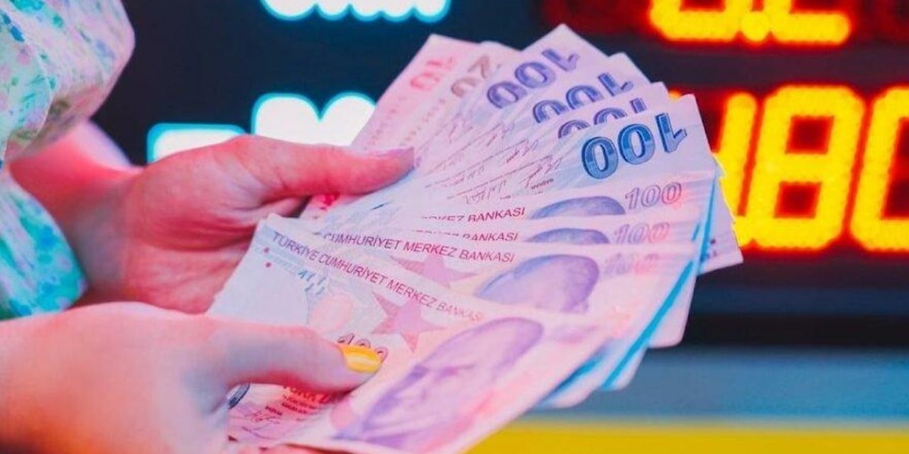 Seçime 4 kala “Yuvam TL” hesabına yoğun ilgi! Dövizinizi Kuveyt Türk’ten TL’ye çevirin, faizi ve kur farkını cebinize koyun!