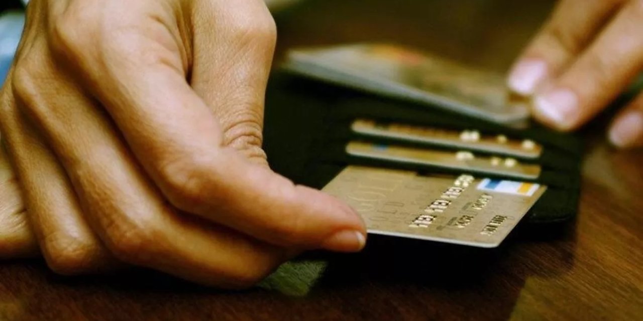 Kredi kartı ile alışveriş yapanlar dikkat! Bunları yaparsanız 4 bin 500 TL kazanabilirsiniz!