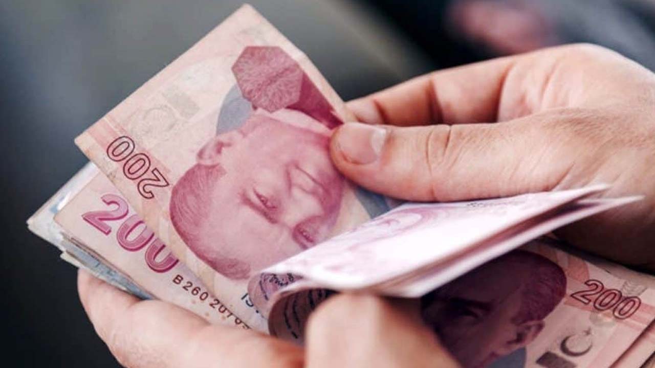 Seçimin bitmesini bekleyen SGK emeklileri: Duyuru yapıldı, 8 Bin 500 TL hesabınıza yatacak! Başvurular başladı