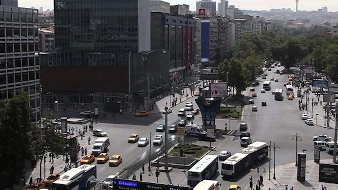 Ankara: Cumartesi  11.30-14.00 saatleri ve Pazar günü 07.00-10.00 arasında…