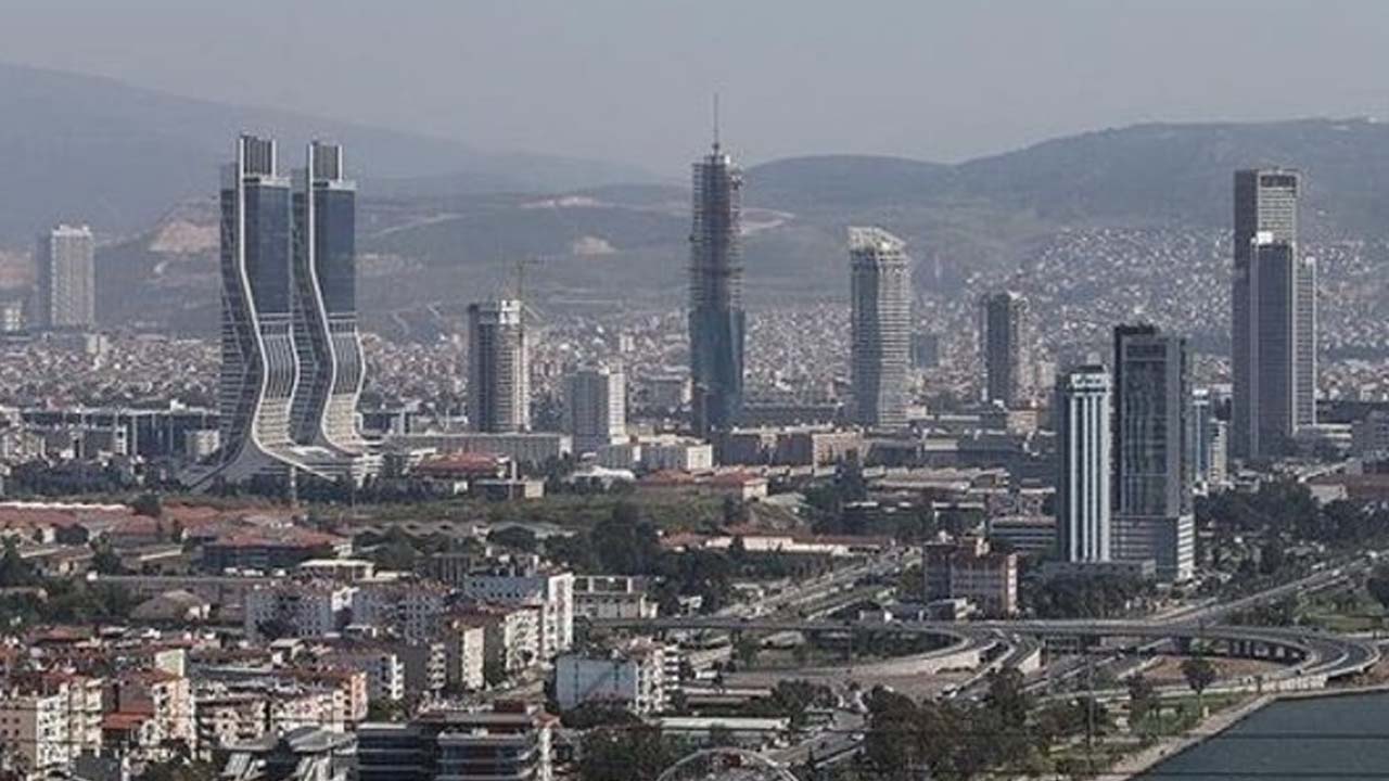 İzmirliler: 4 Gün boyunca  ulaşıma kapatılacak! Geliş, gidiş böyle sağlanacak!