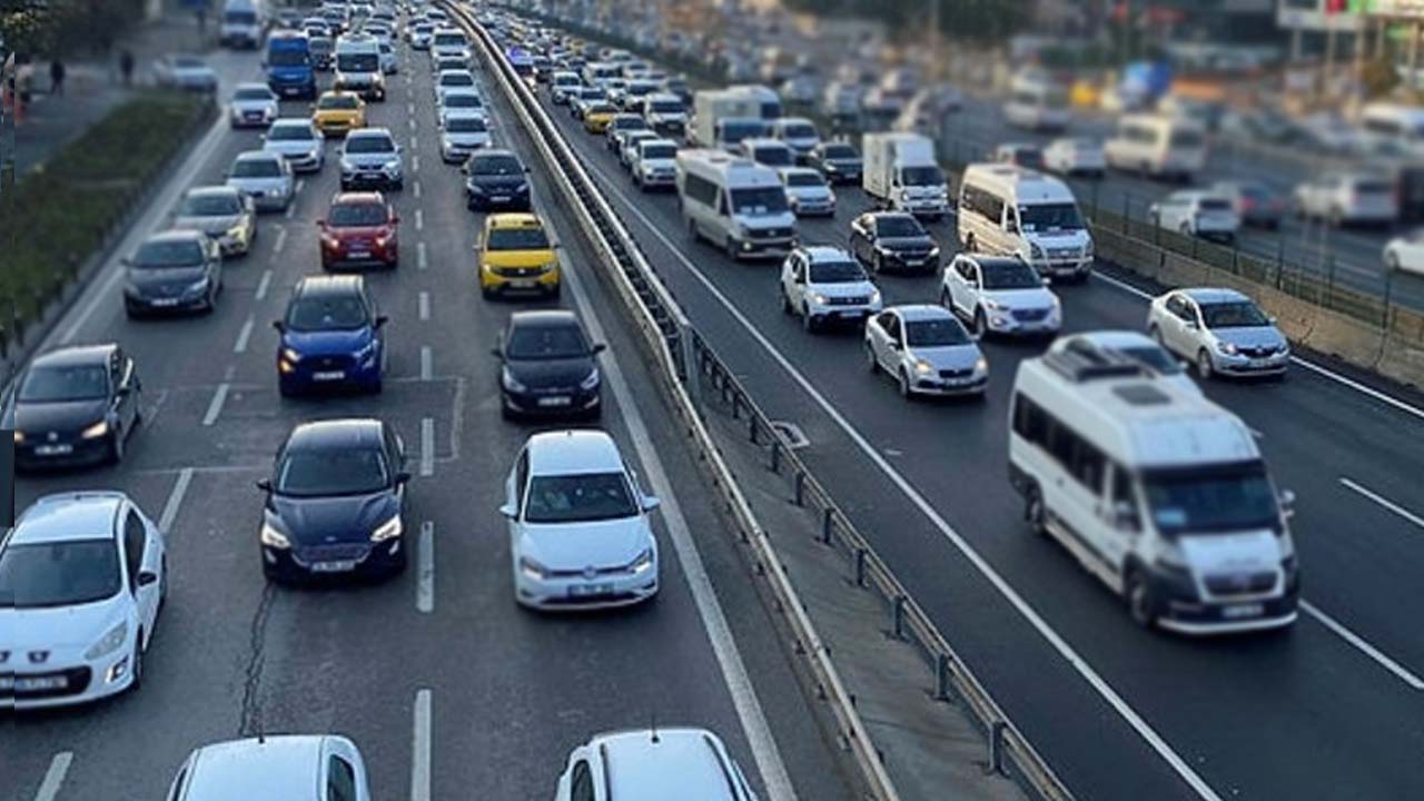 İstasyonlar bugün kapalı: Arabası olan vatandaşlara duyuruldu!