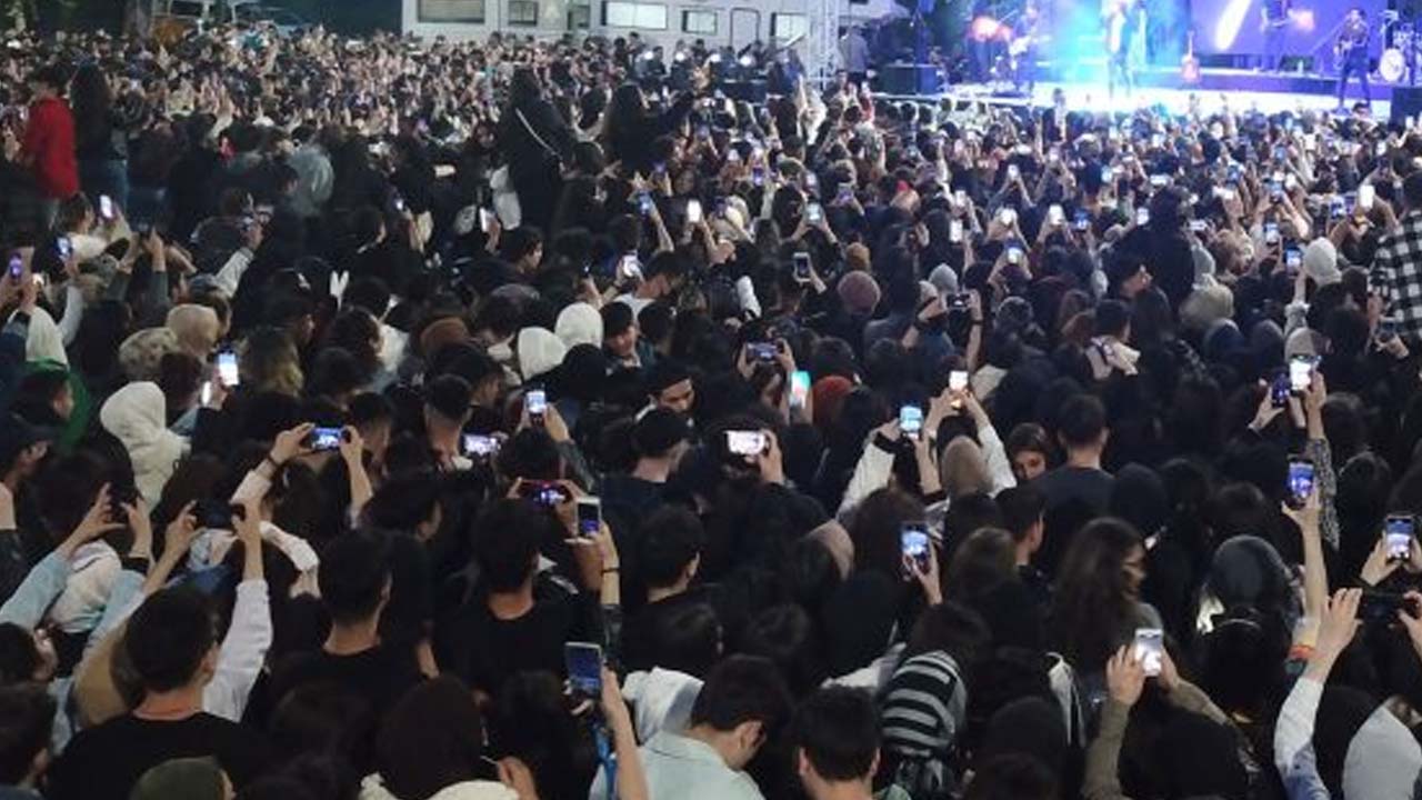 İstanbullular için Genç Kart uygulaması başlıyor: Kartı alanlar,  yurt dışına çıkabilecek, konserlere gidebilecek!