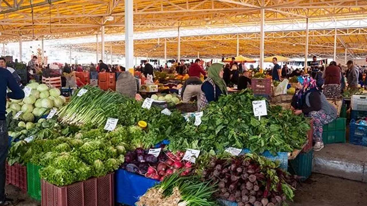 Çamdibi, Bornova, Buca, Konak, Karşıyaka, Bayraklı ve buralarda pazara giden vatandaşlara duyuruldu: İzmir'de 32 semt pazarı...