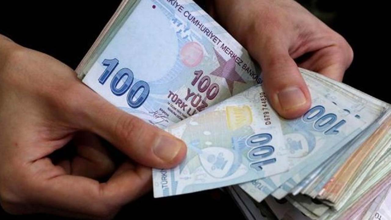 Elde 100 TL banknot paranız varsa üzerine bakın: 100 Bin lira sahibi olabilirsiniz!