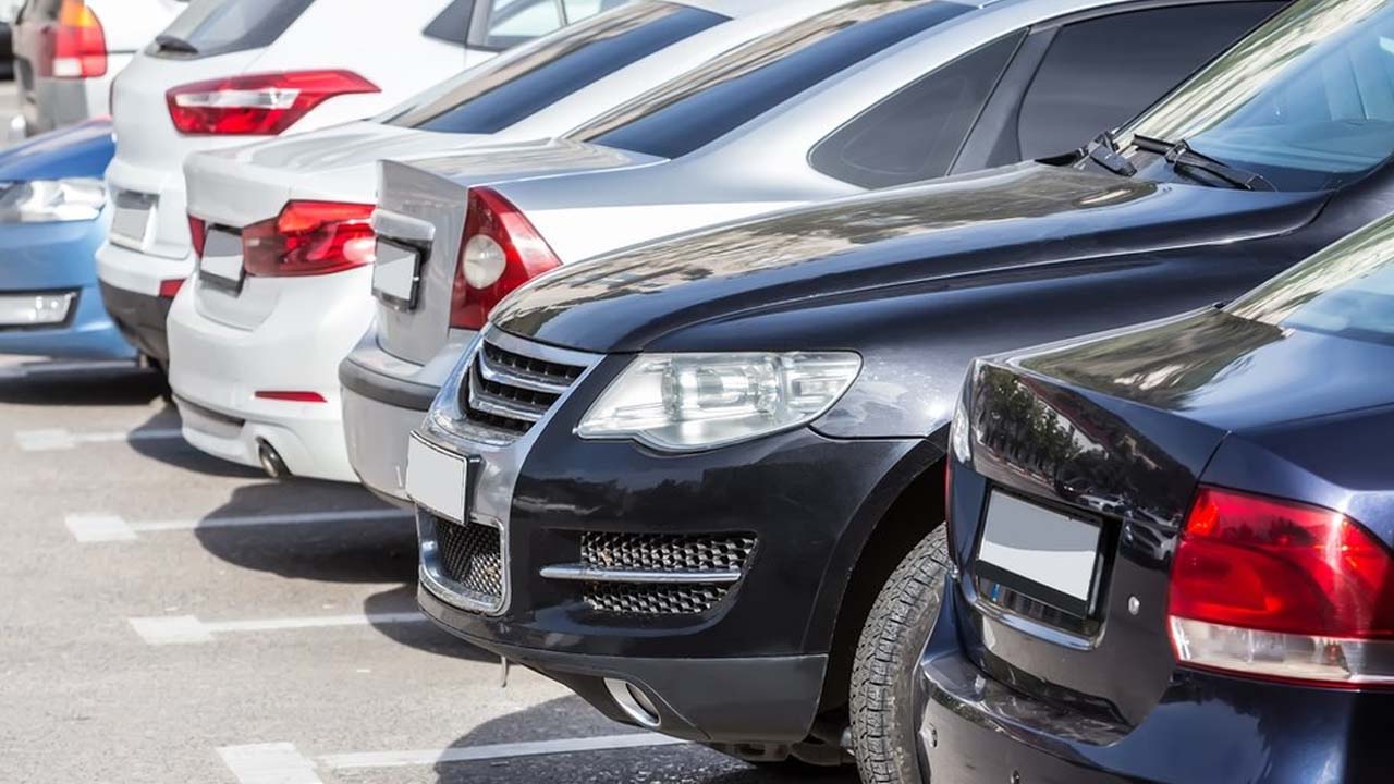 2. El araba almak isteyenler: Halkbank duyurdu! Aylık 3 Bin 301 TL ödeyerek alabilirsiniz!