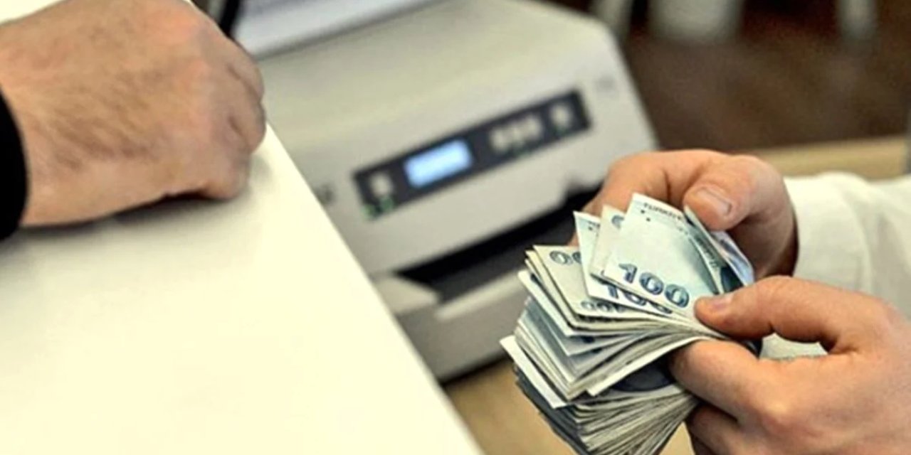 TCMB faiz düşürüyor Bankalarda ise FAİZ UÇUYOR: 15 Bin TL'nin geri ödemesi 20 Bin TL...