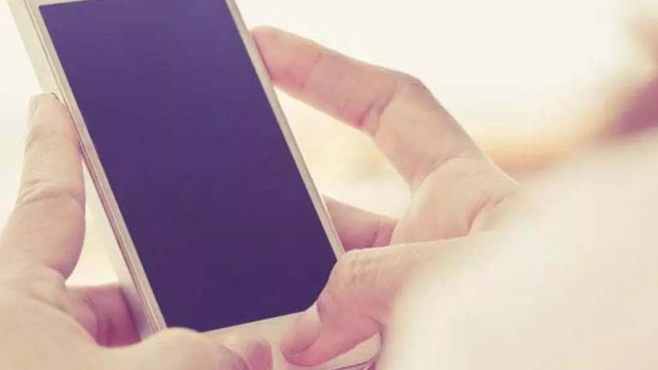 1 Yıl boyunca sesinizi kaydetmiş olabilir: Bu uygulama cep telefonunuzda varsa hemen silin!