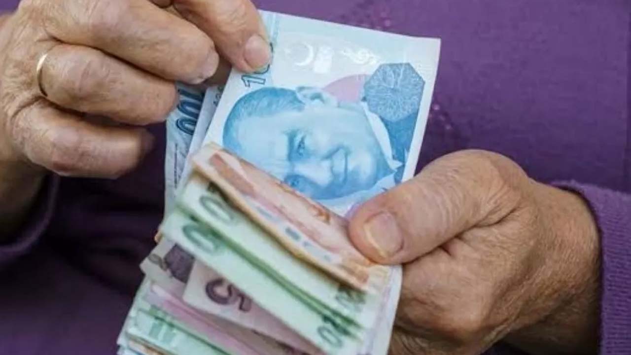 Banka borcu olan SSK, Bağ-Kur, EYT, Emekli Sandığı emeklilerine duyuru yapıldı: Nüfus cüzdanı ile başvuru yapabilirsiniz!