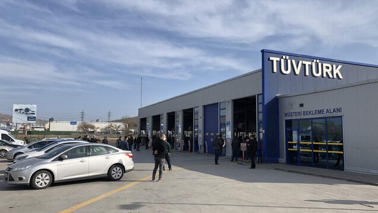 TÜVTÜRK’ten Yeni Düzenleme Geldi! Araç Muayenelerinde Dikkat!