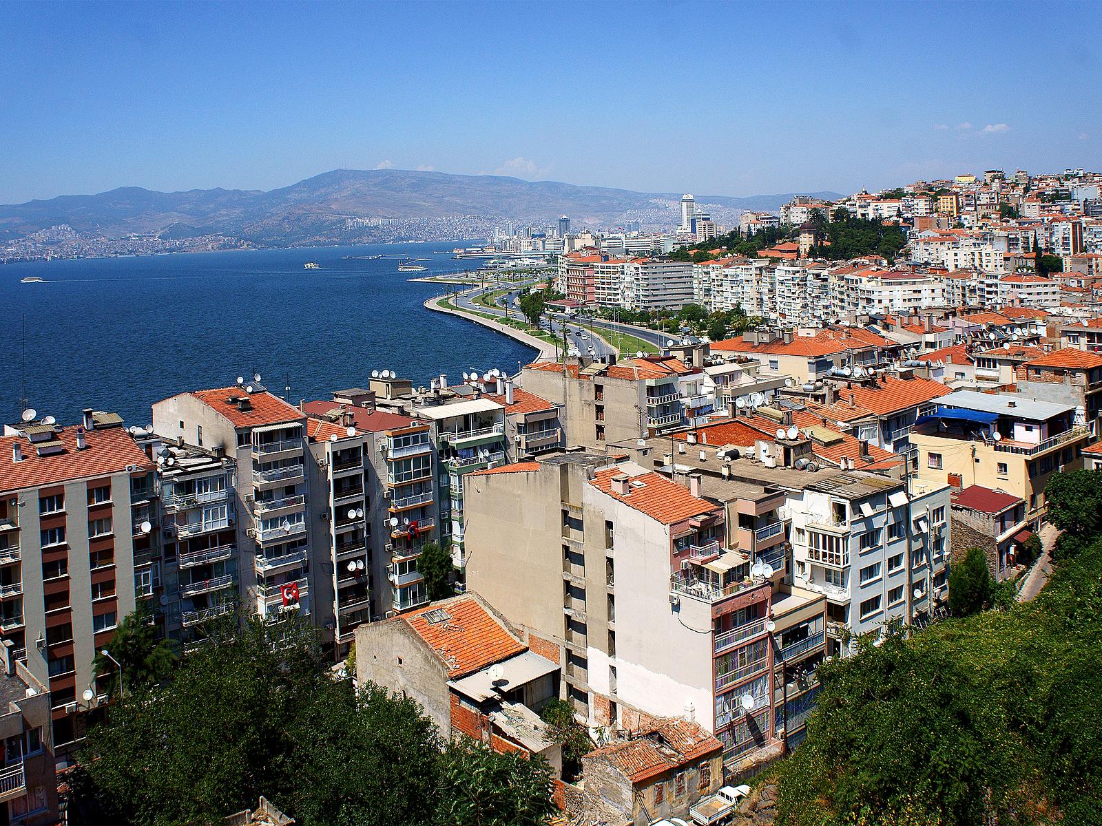 İzmir Buca'da SON DAKİKA DEPREM oldu! 3,5 büyüklüğü üzerinde Kandilli Rasathanesi şimdi açıkladı işte detaylar...