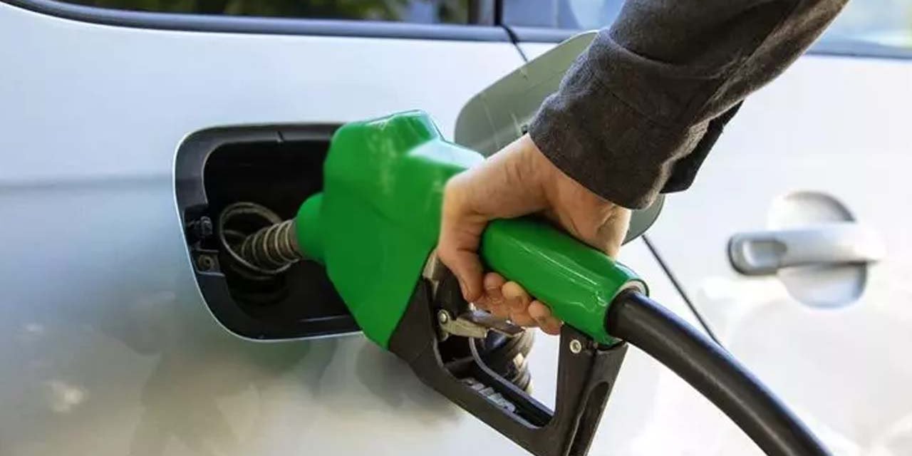 Gümbür gümbür zam haberi geldi: Akaryakıt fiyatları ile ilgili flaş gelişme! Salı gününden itibaren…