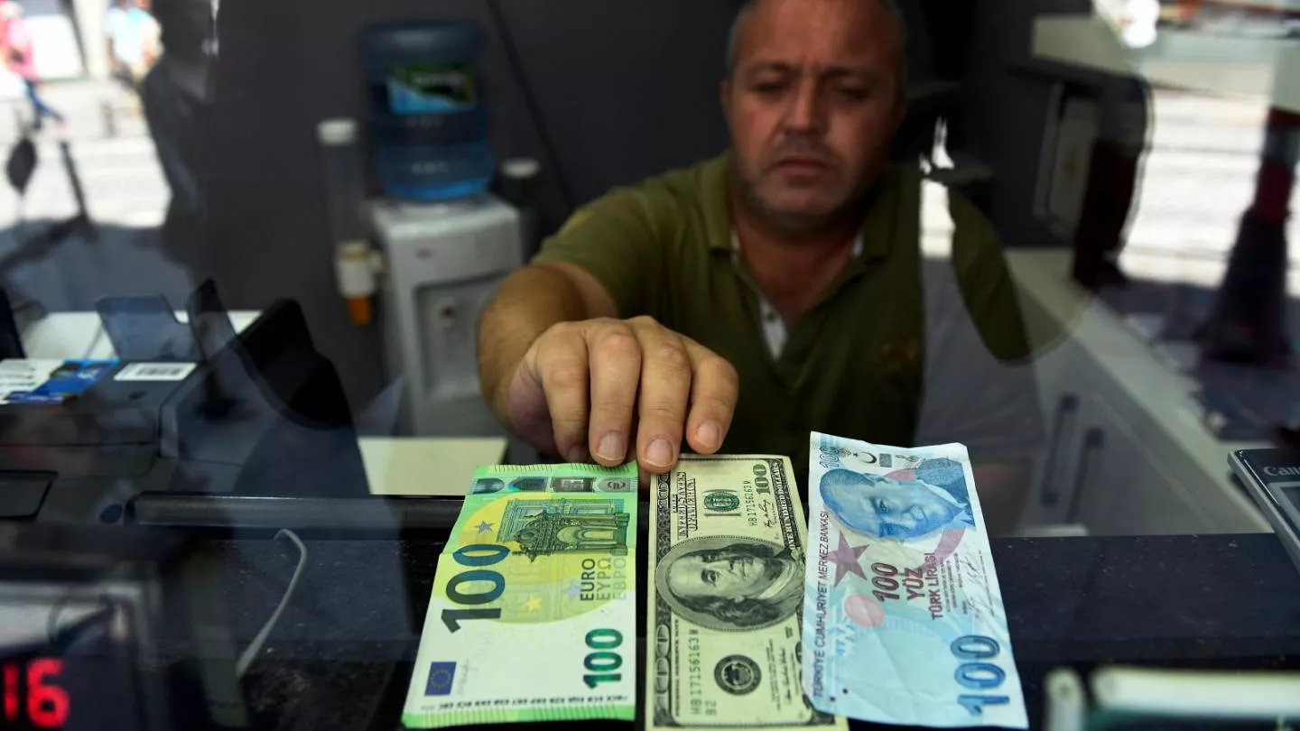 Net rakamlar! Bugün 5 Temmuz Çarşamba Dolar: 26,01, Euro: 28,33, Altın: 2.631 TL