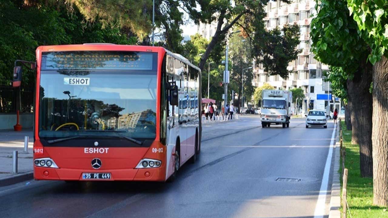 İlk önce şifre girmeniz gerekiyor: İzmir’de toplu taşıma araçlarını kullanan vatandaşlara duyuru yapıldı!