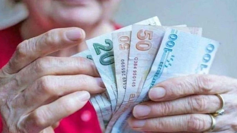 Emekli maaşları ne kadar artırıldı? Memurlara ne kadar maaş zammı verilecek?
