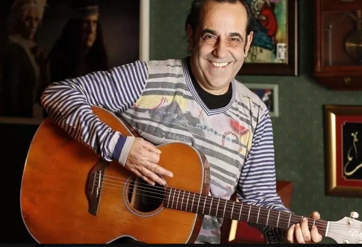 SON DAKİKA! Özkan Uğur hayatını kaybetti: Bakan Koca böyle duyurdu!