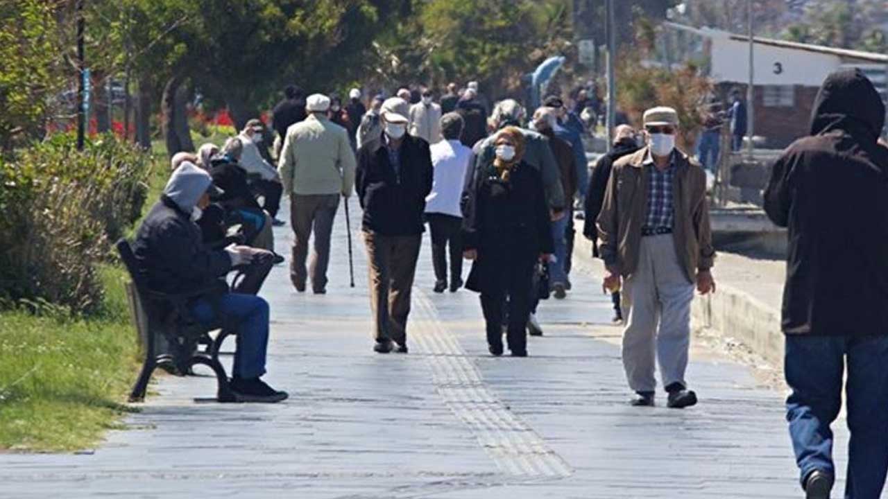 65 Yaş üstü İstanbullular:  Valilik duyurdu, 11 ile 16 saatleri arasında …