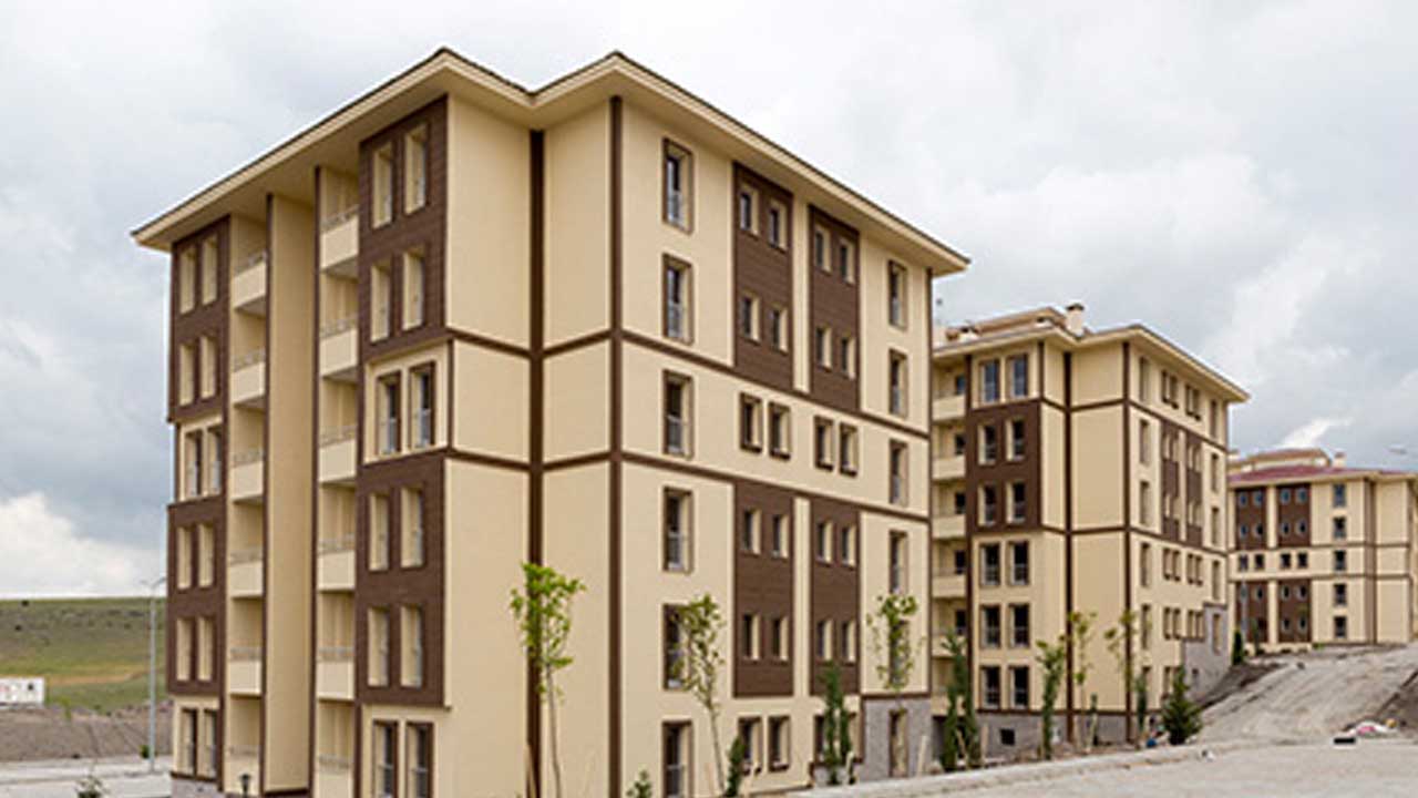 Aylık hane geliri 21 Bin TL’den az olanlar başvurabilecek: TOKİ konut başvuruları başladı! 597 Bin 990 TL’ye satılacak!