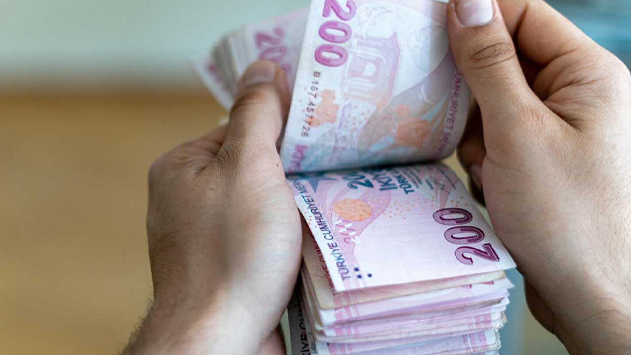 1 Yıl erteleniyor: Vatandaşlara duyuruldu!