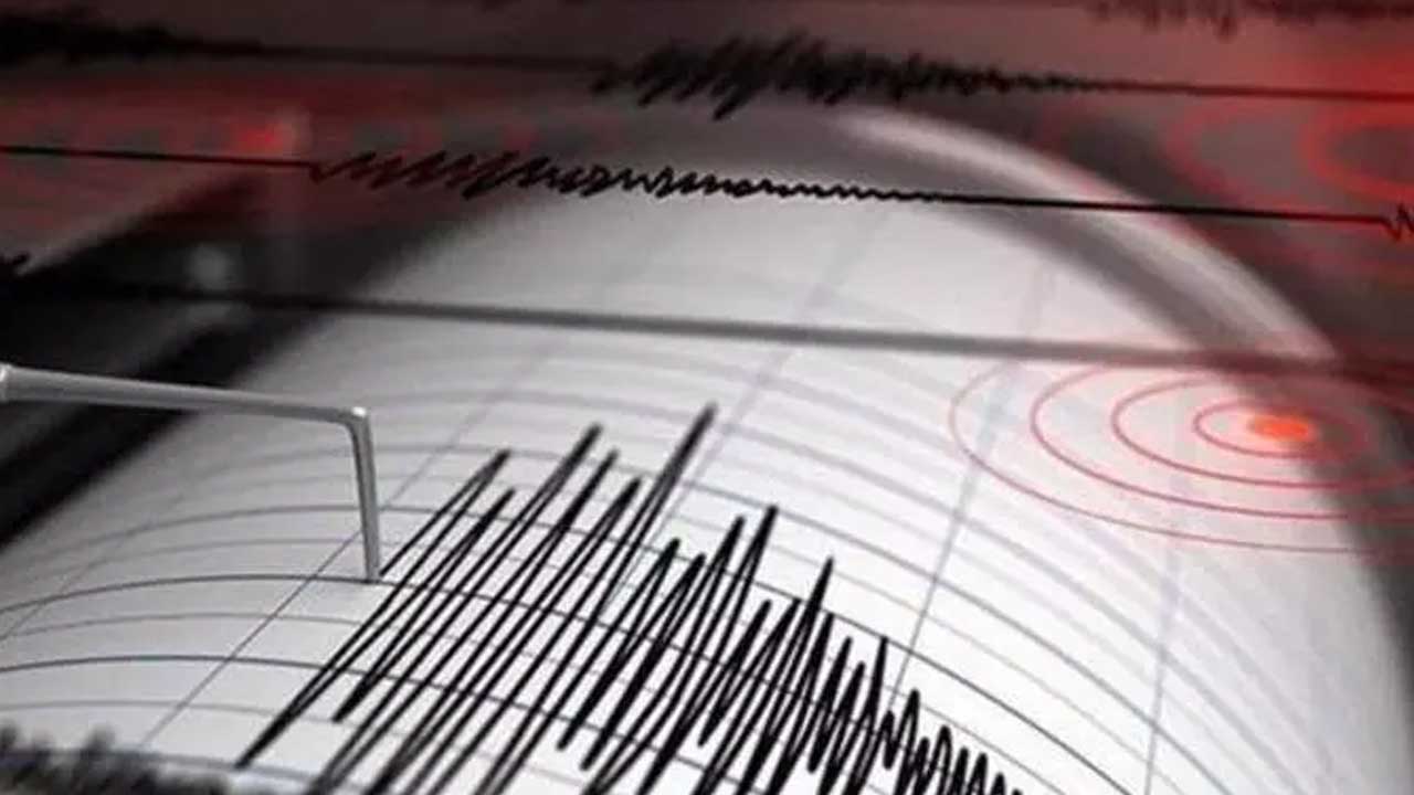 İzmir’de deprem mi oldu? Nerede deprem oldu? Kandilli Rasathanesi açıkladı!