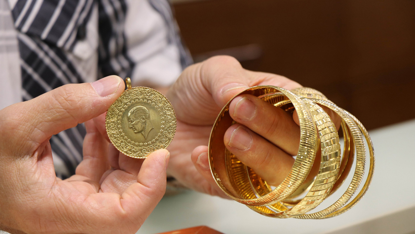 Gram altın 1650 TL'nin üzerine çıktı! İslam Memiş uyardı: Acele etmeyin İşte 13 Temmuz 2023 tam, yarım, cumhuriyet, çeyrek ve...