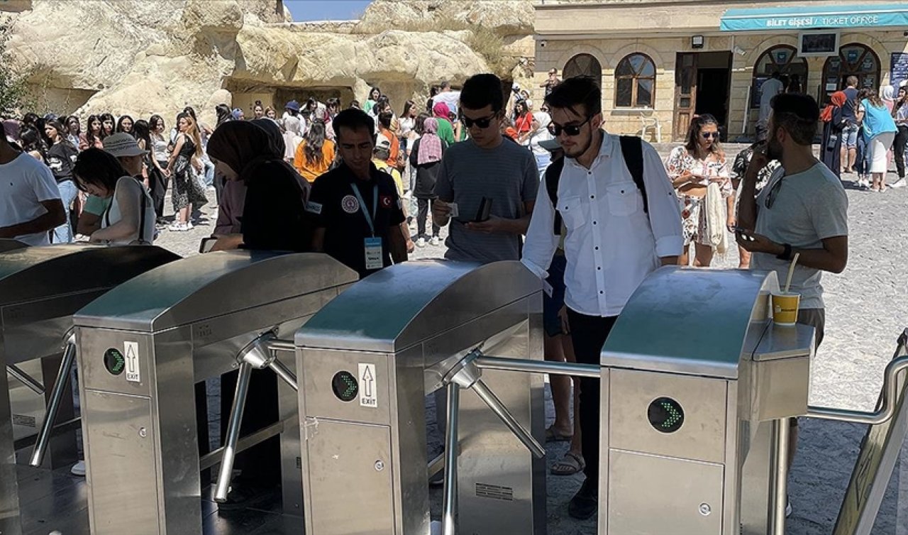 Bakan açıkladı! 18 ile 25 yaş arası gençlere ÜCRETSİZ HİZMET başlıyor: 13 Temmuz 2023- 13 Ekim 2023 tarihleri arasında...