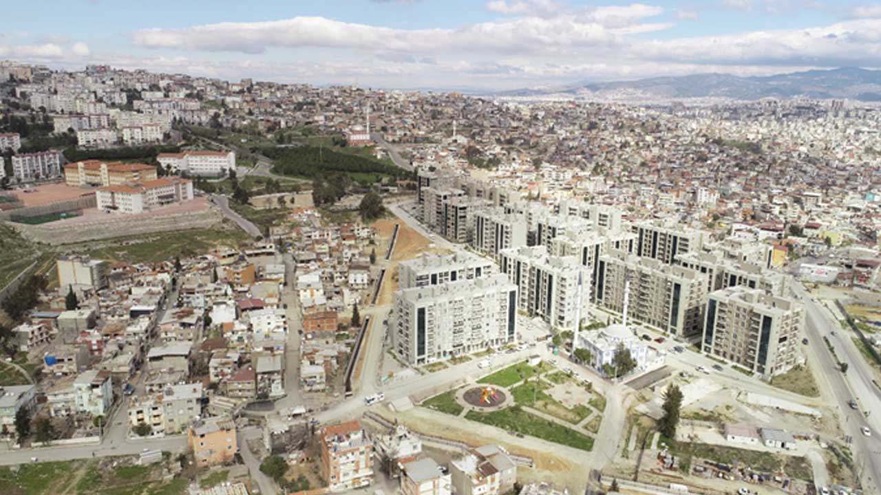 Belediye Karabağlar’daki evleri satışa çıkardı: 100 Bin TL üzerinde parası olan vatandaşlar…