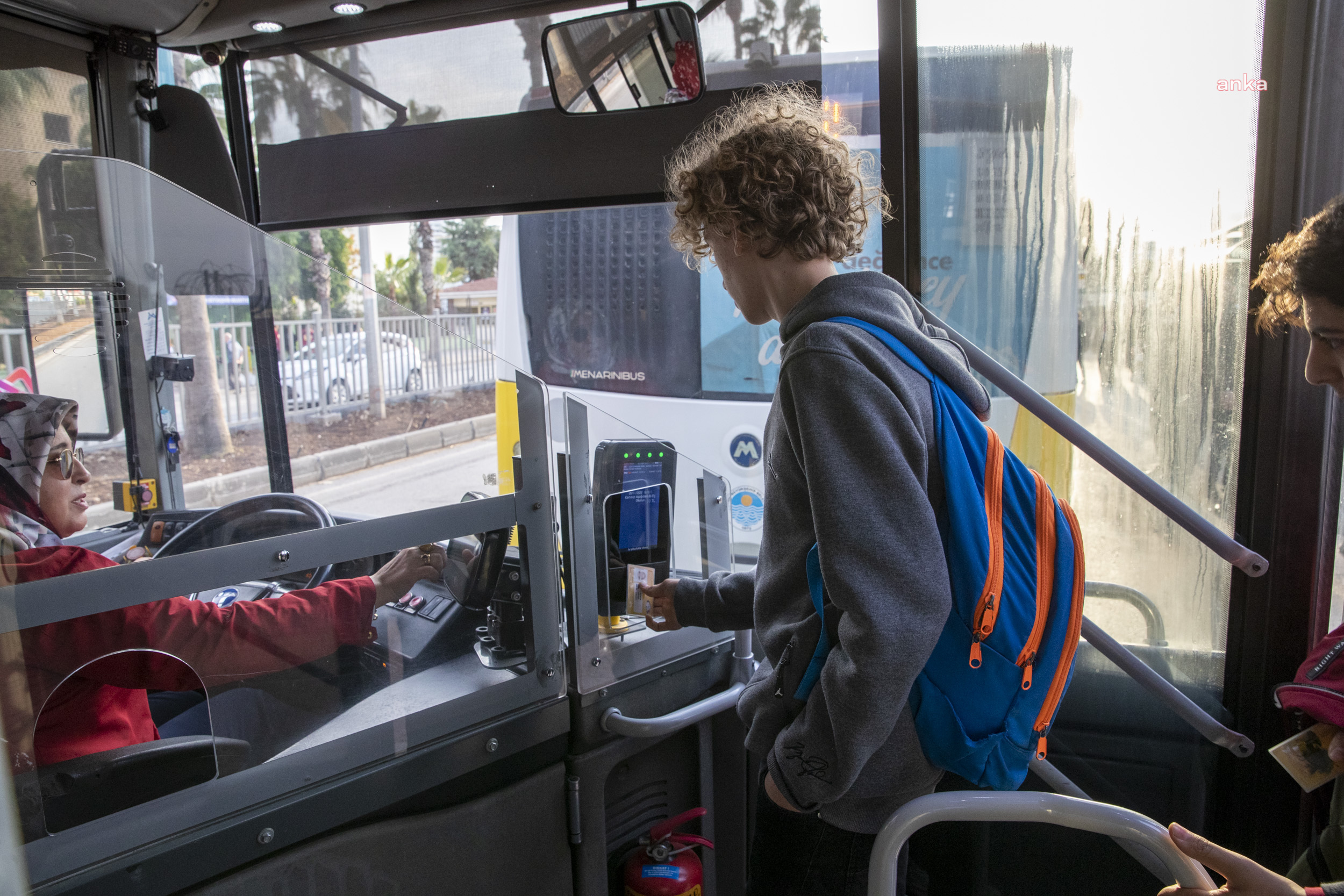 O Büyükşehir'den öğrenciye dev destek! 1 TL'ye istedikleri her yere gidebiliyorlar: Toplu ulaşım bedava gibi...