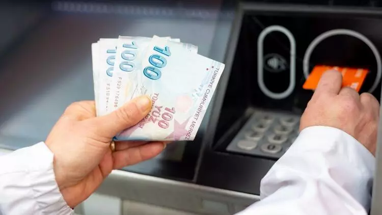 16 Milyondan fazla emekli için bankalar harekete geçti! 10 Bin TL'yi aşkın promosyon müjdesi: EYT, SSK, BAĞKUR hepsi alabilir...