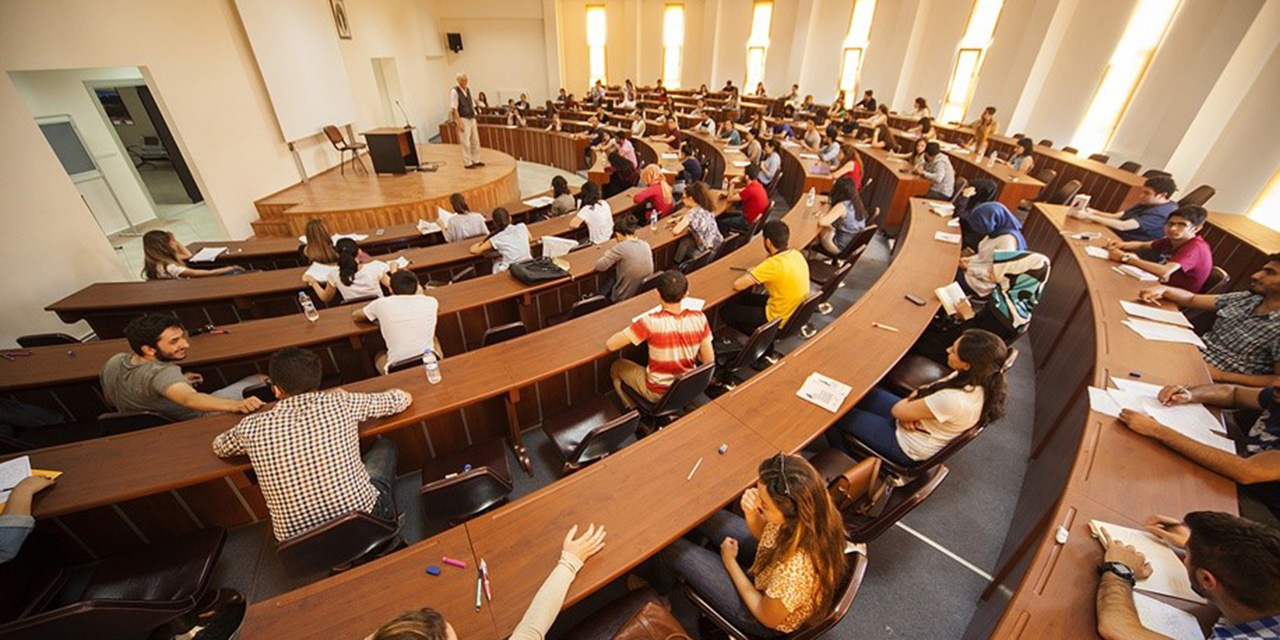 Üniversitelere gelen zamlar çok şaşırtıyor! %100’ü aşan zamlar öğrencileri tedirgin ediyor!