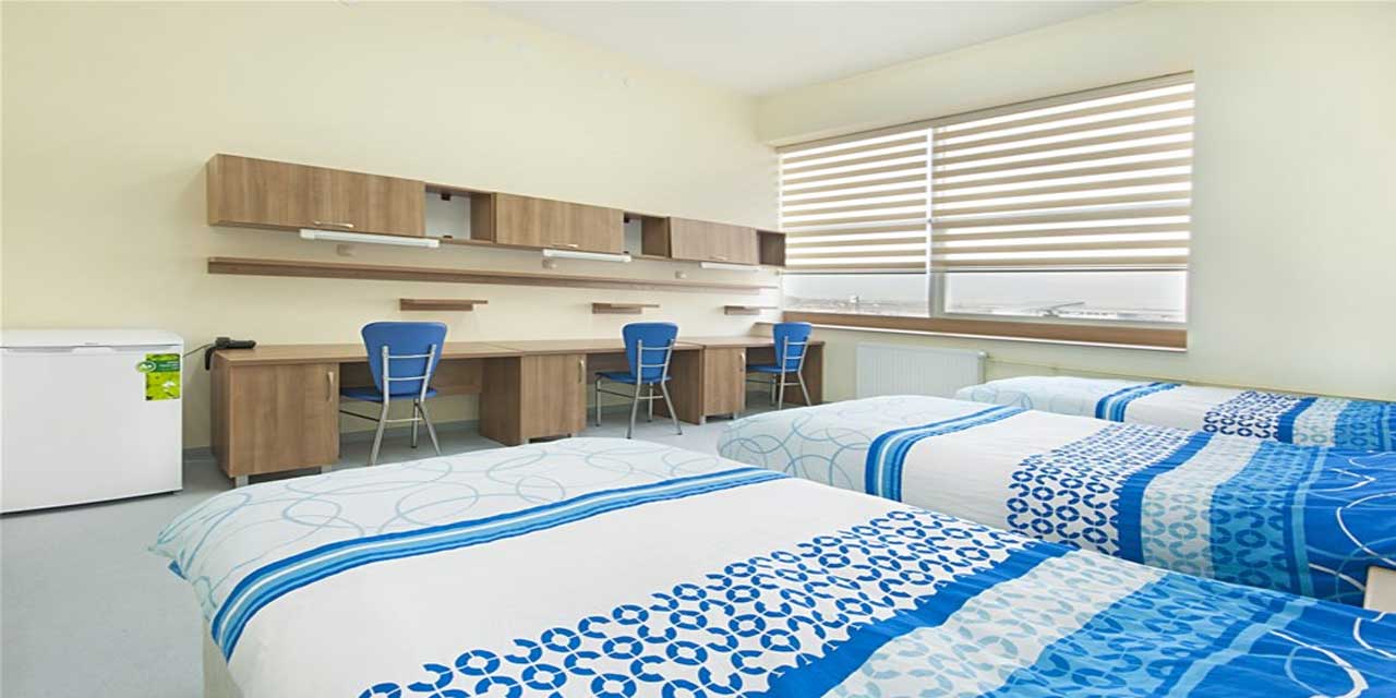 Ekonomi en çok öğrencileri etkiliyor! Eğitim ücretlerinden yurt fiyatları da tavan yaptı!