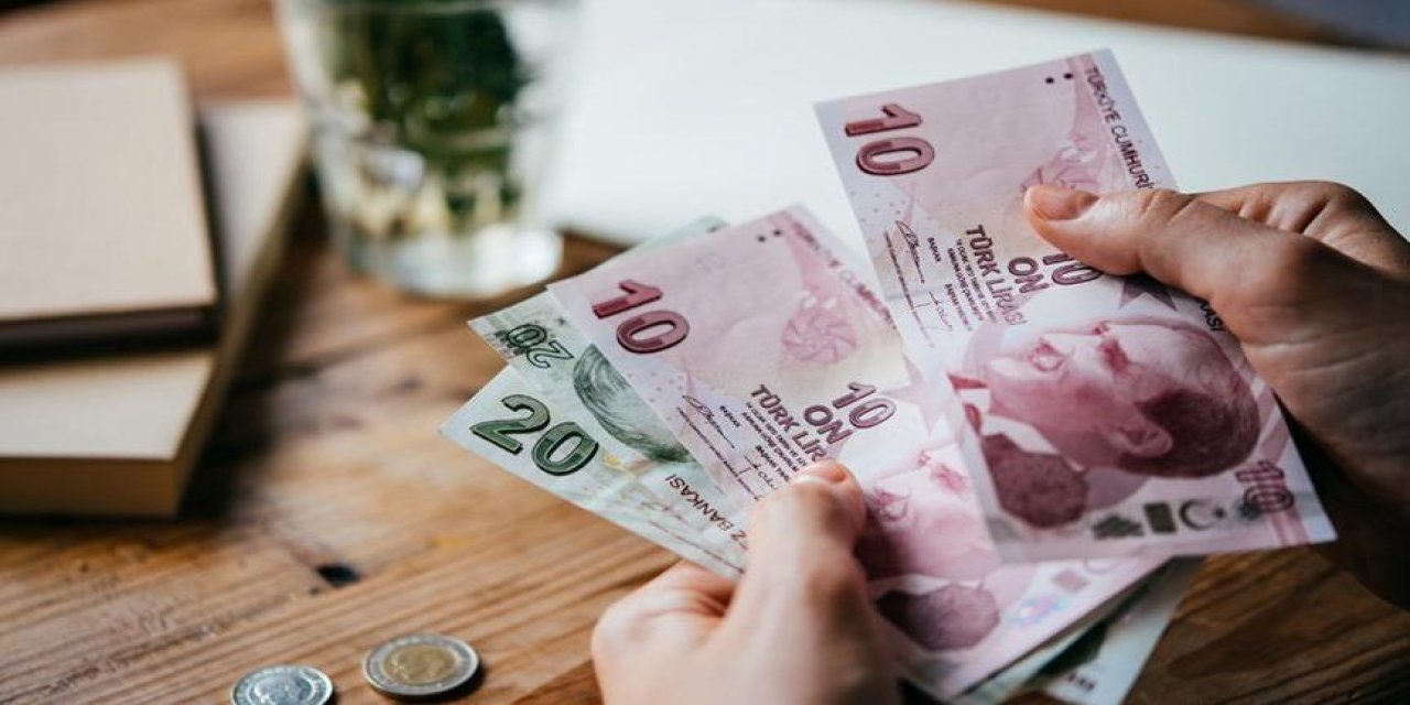 Yüksek enflasyon maaşlara gelen zamları da vurdu! Artık senede bir defa zam gelecek!