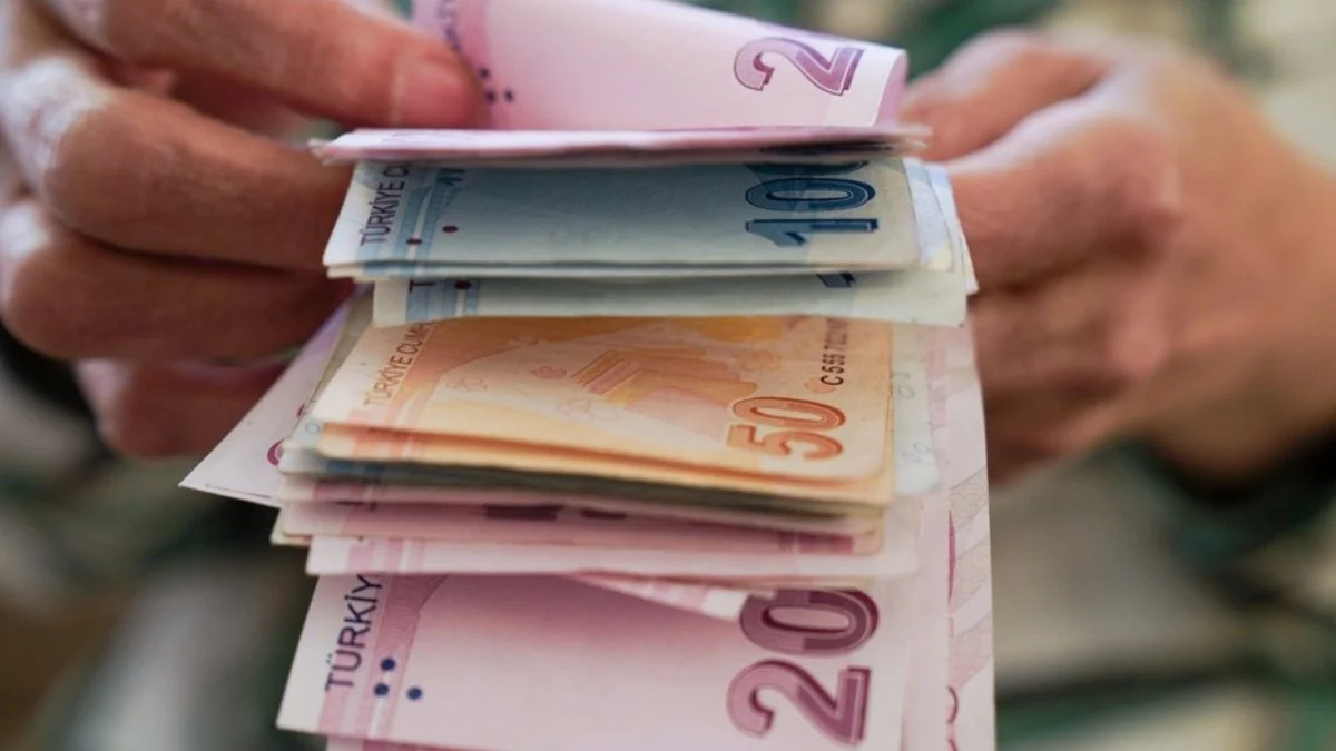 Açıklanan zamma ek + maaşlarda 1650 TL artış! SSK, BAĞKUR, Emekli sandığı, 4a, 4b, 4c hepsi...