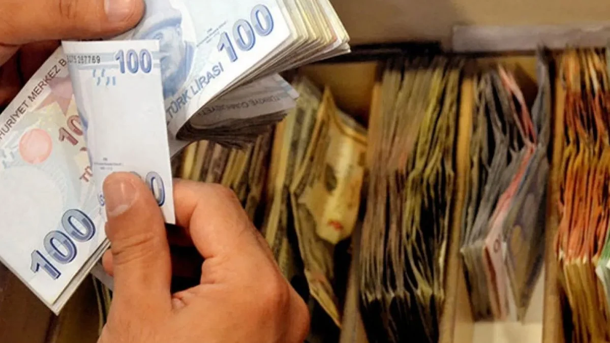 Memur ve Emekli Zamları İçin Geri Sayım Başladı: Zam Oranları Ne Olacak?