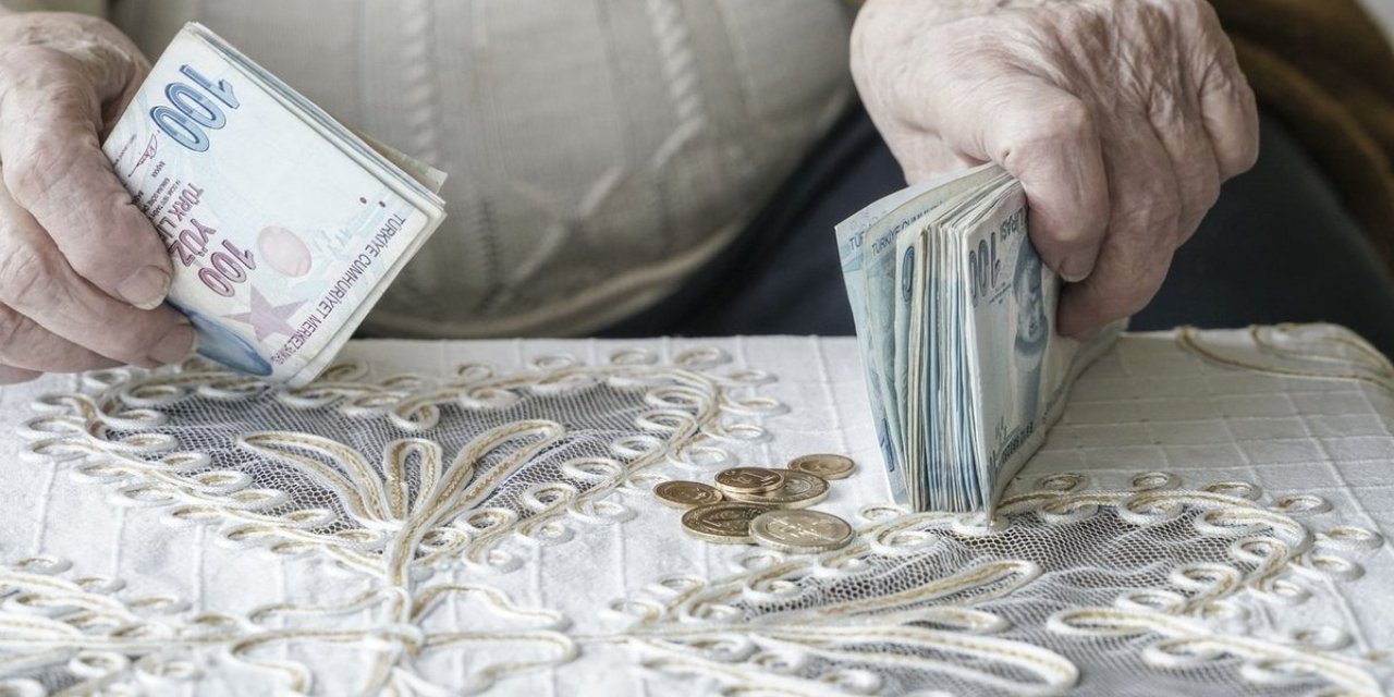 Emeklilere müjde! Seyyanen zam ve %10 ek zam onaylandı! TBMM’den karar çıktı!